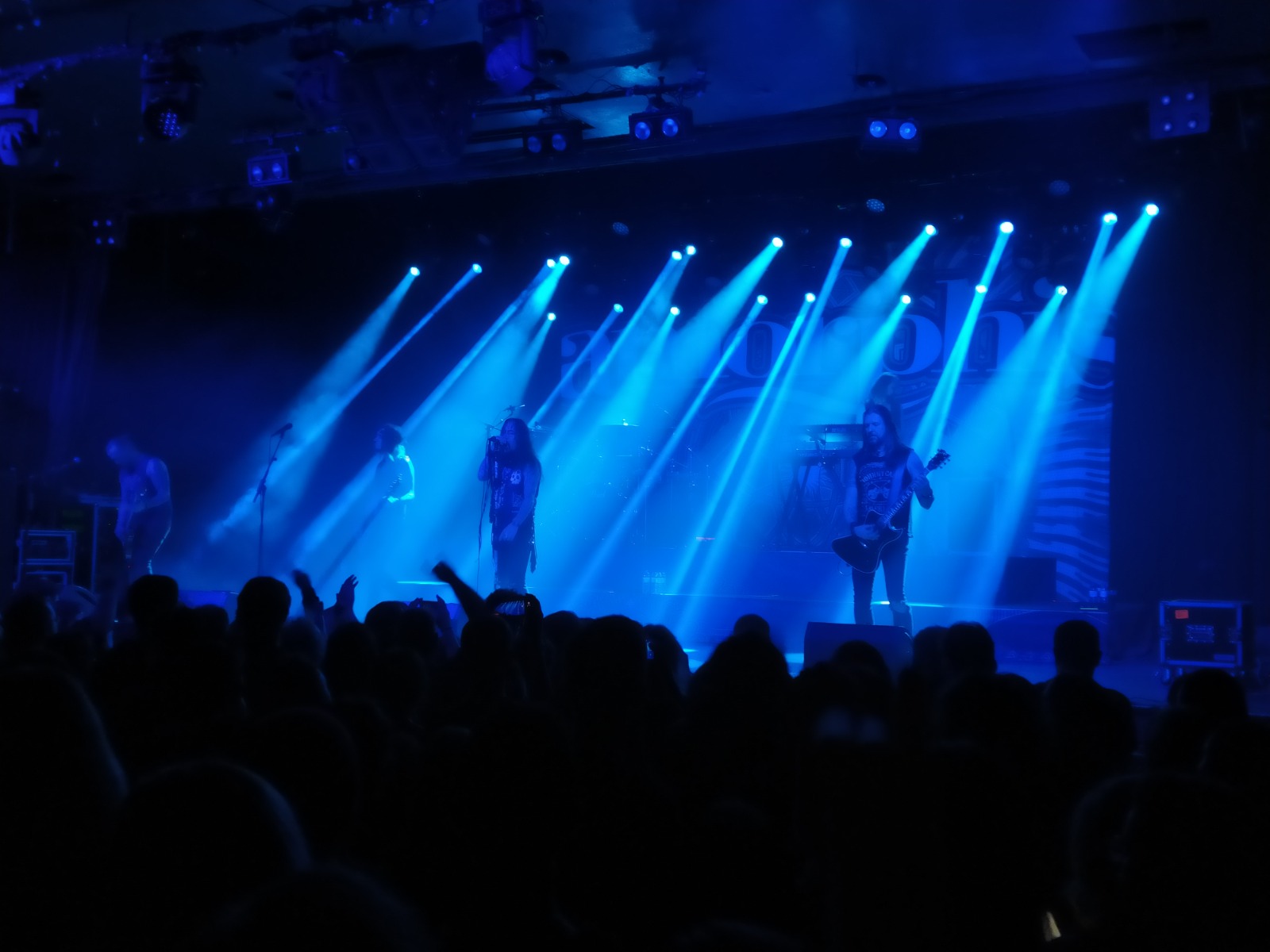Amorphis, a Madrid sin Olli-Pekka Laine