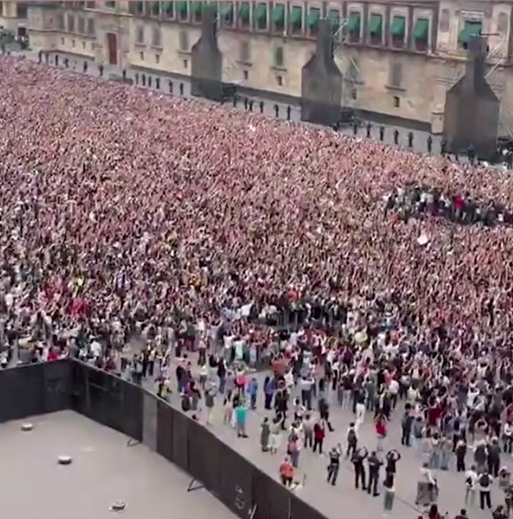 BTS Zócalo Ciudad de México CDMX