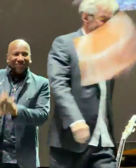 Clapton, golpepado en Madrid por un vinilo (captura de pantalla de X)