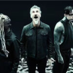Corey Taylor y Serj Tankian, con Falling in Reverse