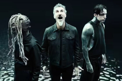 Corey Taylor y Serj Tankian, con Falling in Reverse