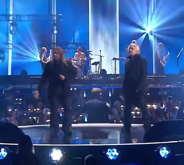 Metal de Finlandia con orquesta de música clásica
