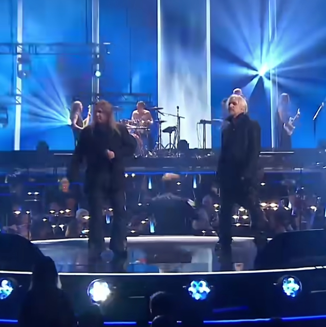 Metal de Finlandia con orquesta de música clásica
